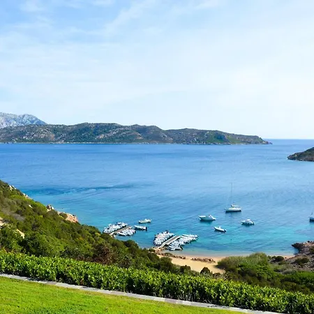 Holiday home Casa Royale Villaggio Est Capo Coda Cavallo