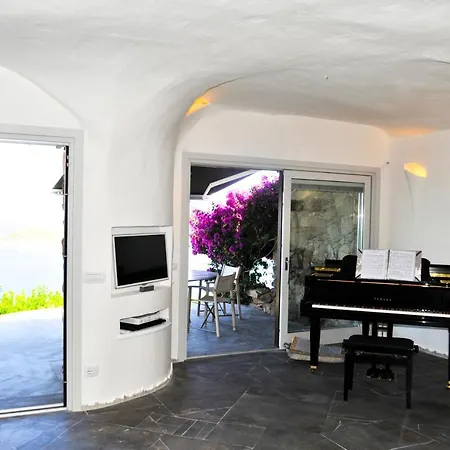 Casa Royale Villaggio Est Holiday home